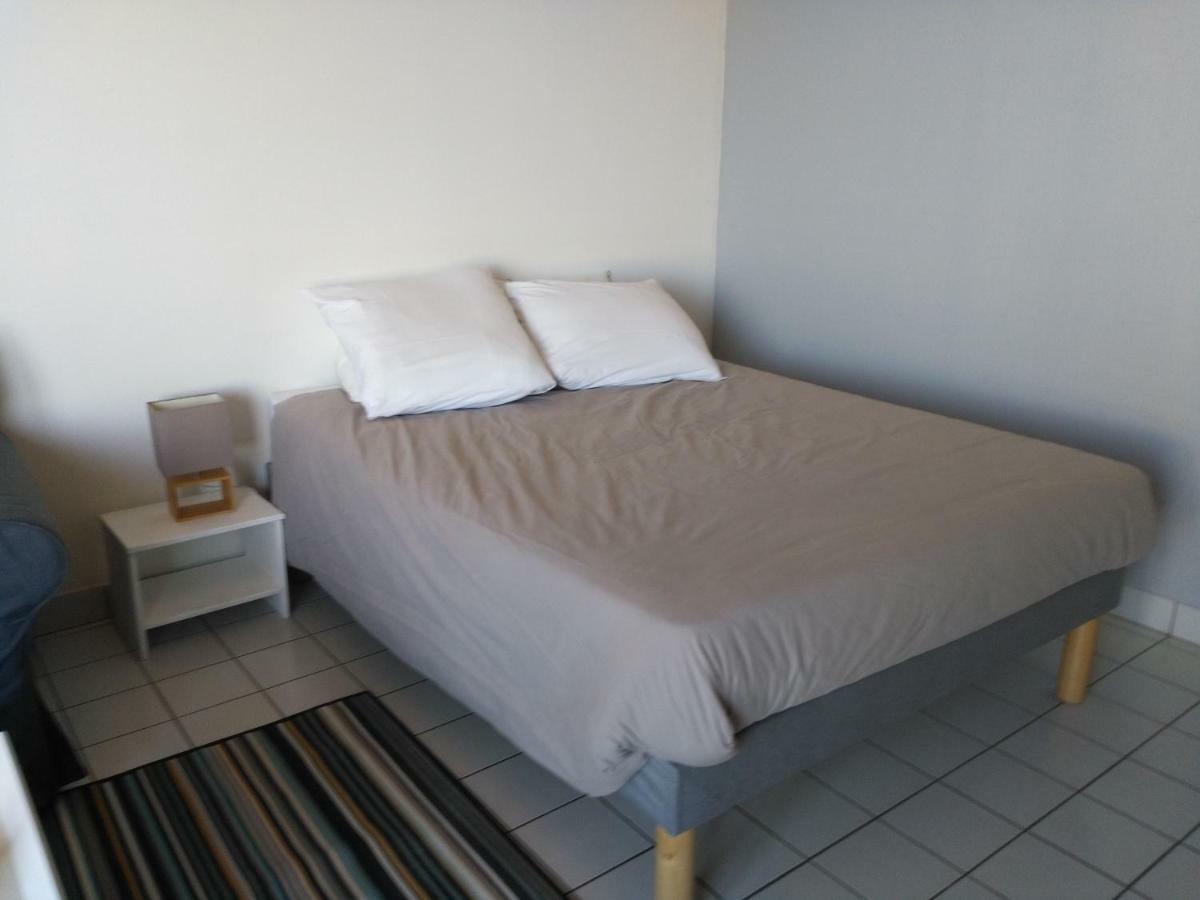 Les Haubans Apartment Granville Exterior foto